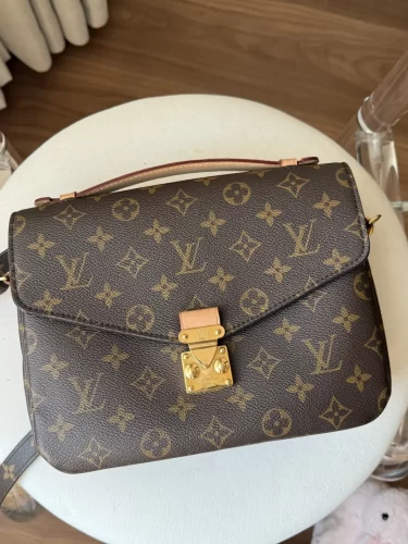 Outlet Louis Vuitton LV x YK Neverfull MM M46390 Black white